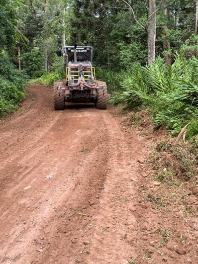🚧 Secretaria de Obras intensifica trabalhos visando a volta às aulas em Coqueiro Baixo